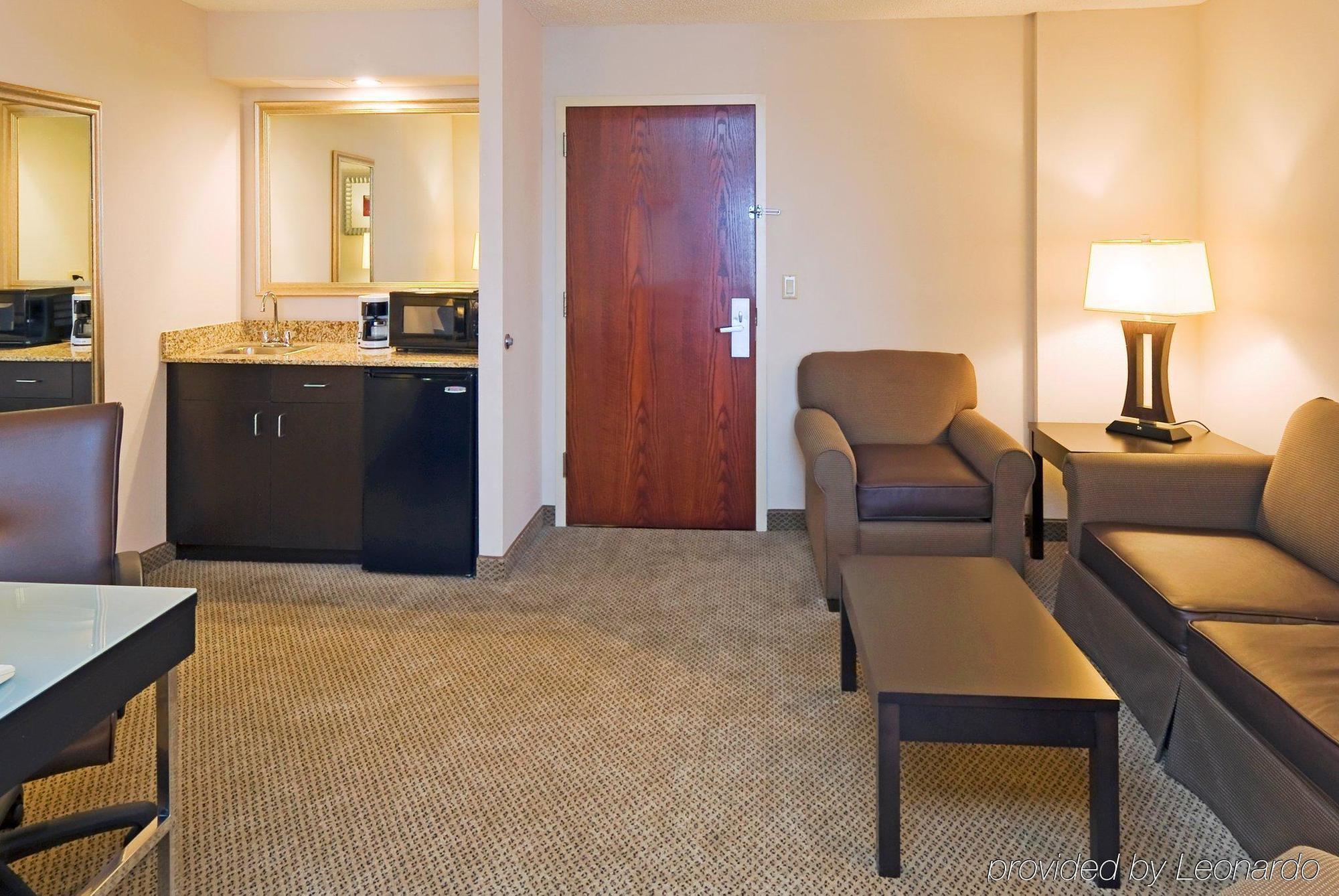 Holiday Inn Express Hotel & Suites Kendall East-Miami By Ihg Interior foto